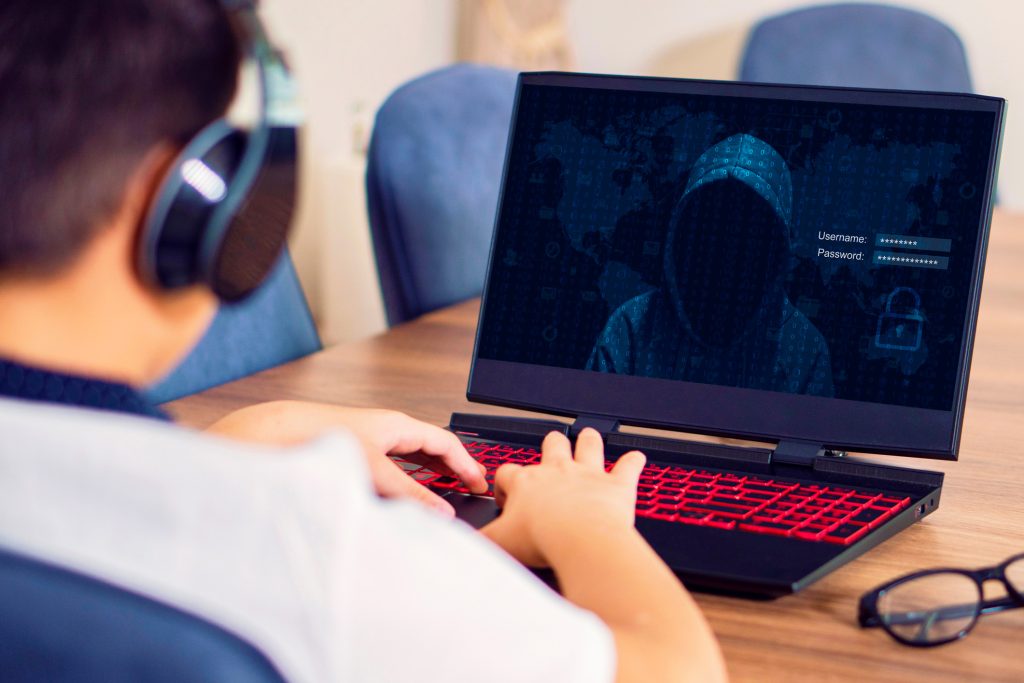 amerant shares tips of how to prevent youth identity theft
